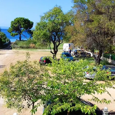 Guedin Sea Side House, * Nikiti (Sithonia)