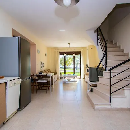 Guedin Sea Side House,